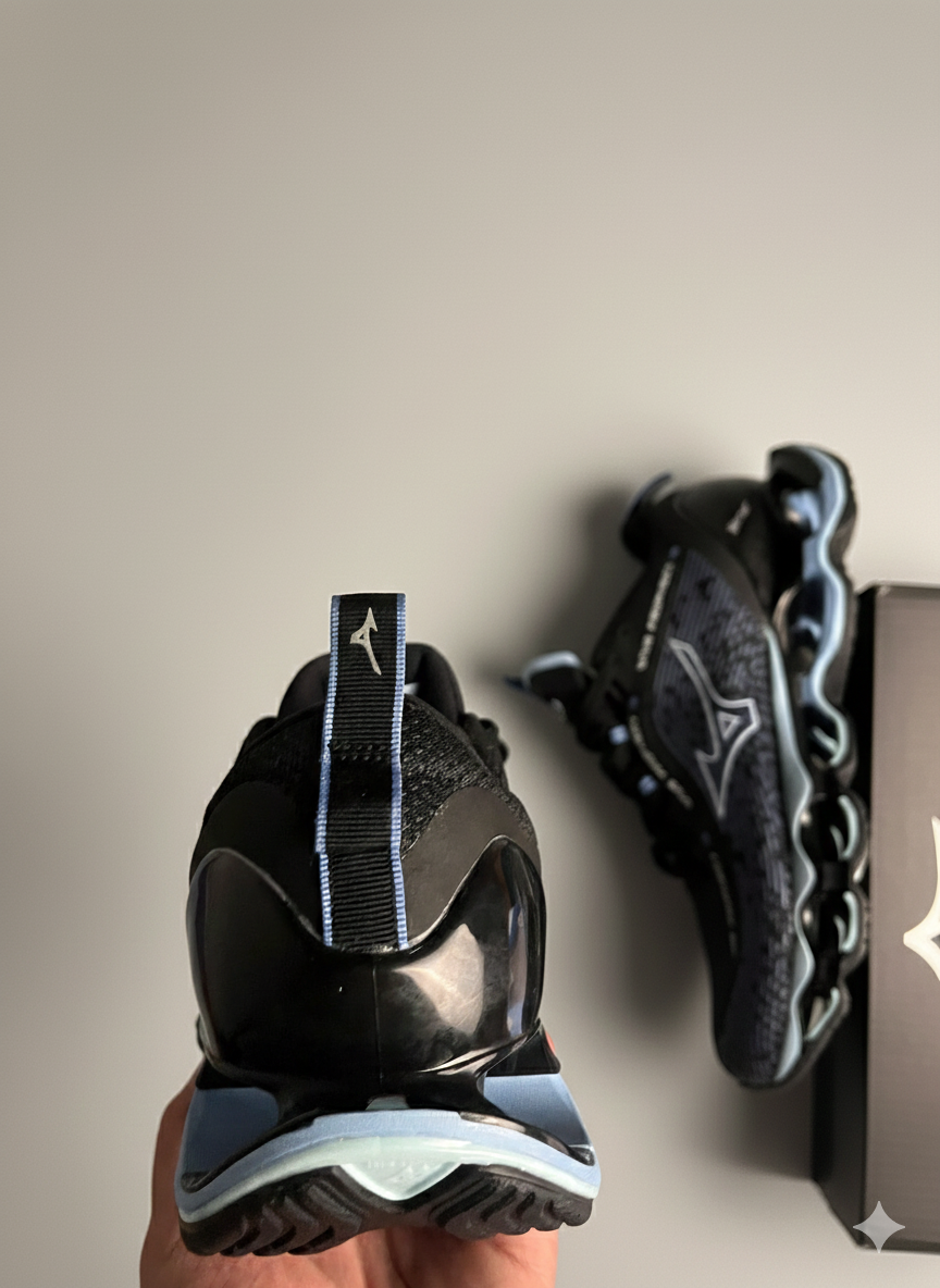 Mizuno Wave Prophecy 13