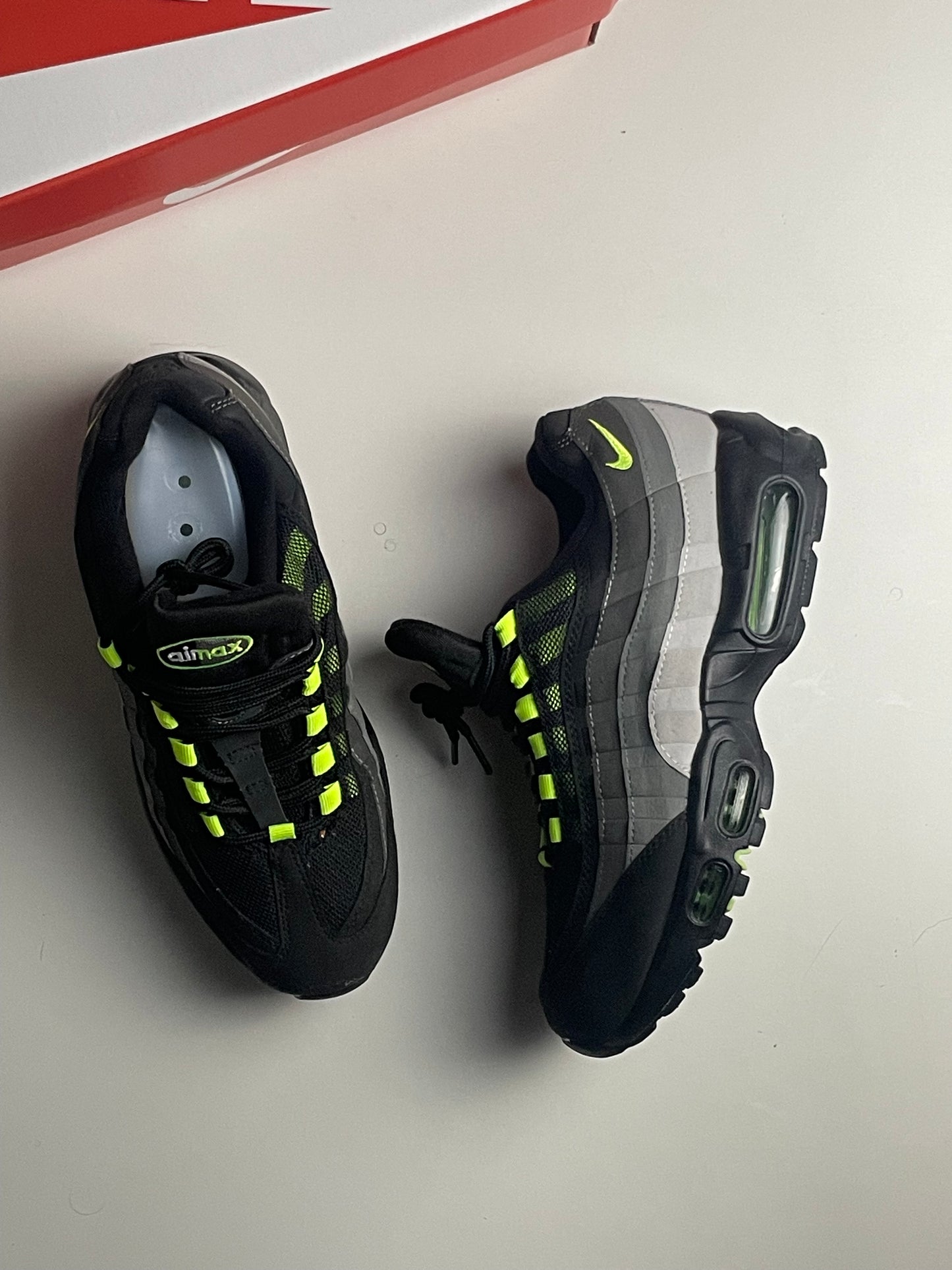 Nike Air Max 95 Black Neon
