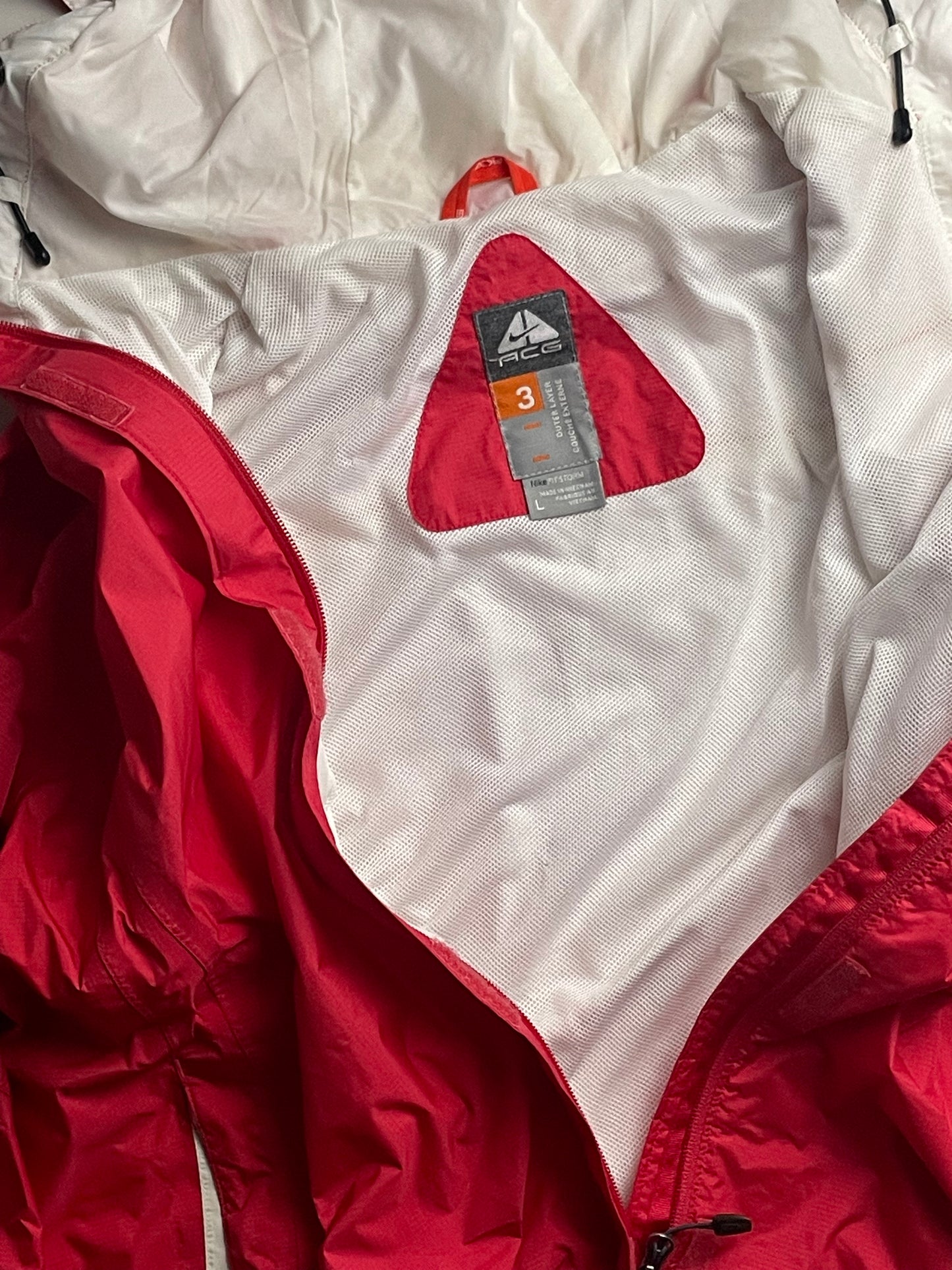 Jaqueta Nike ACG - Impermeável