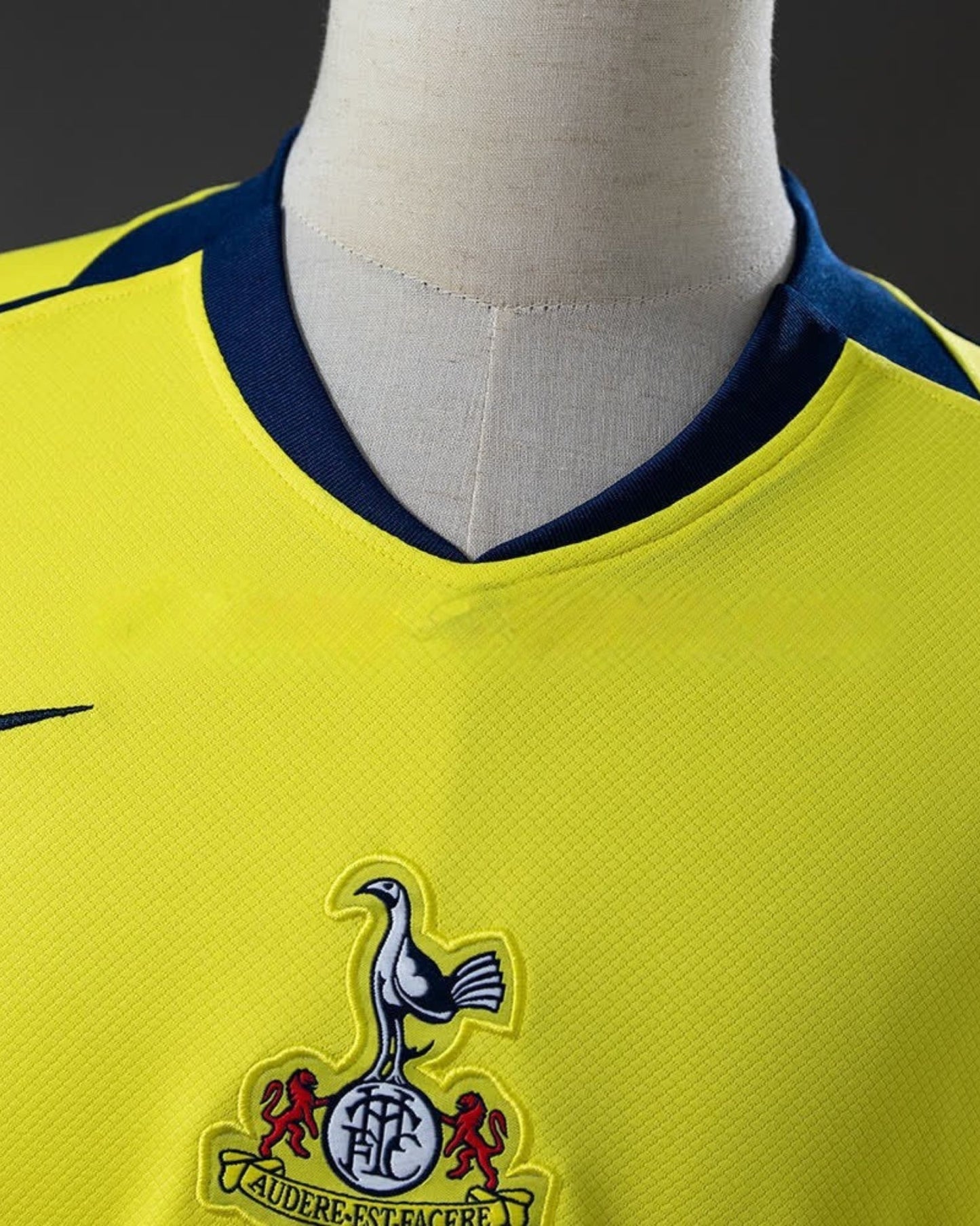 Camisa Tottenham Hotspur 25/26 - Nike Total 90 (Away)