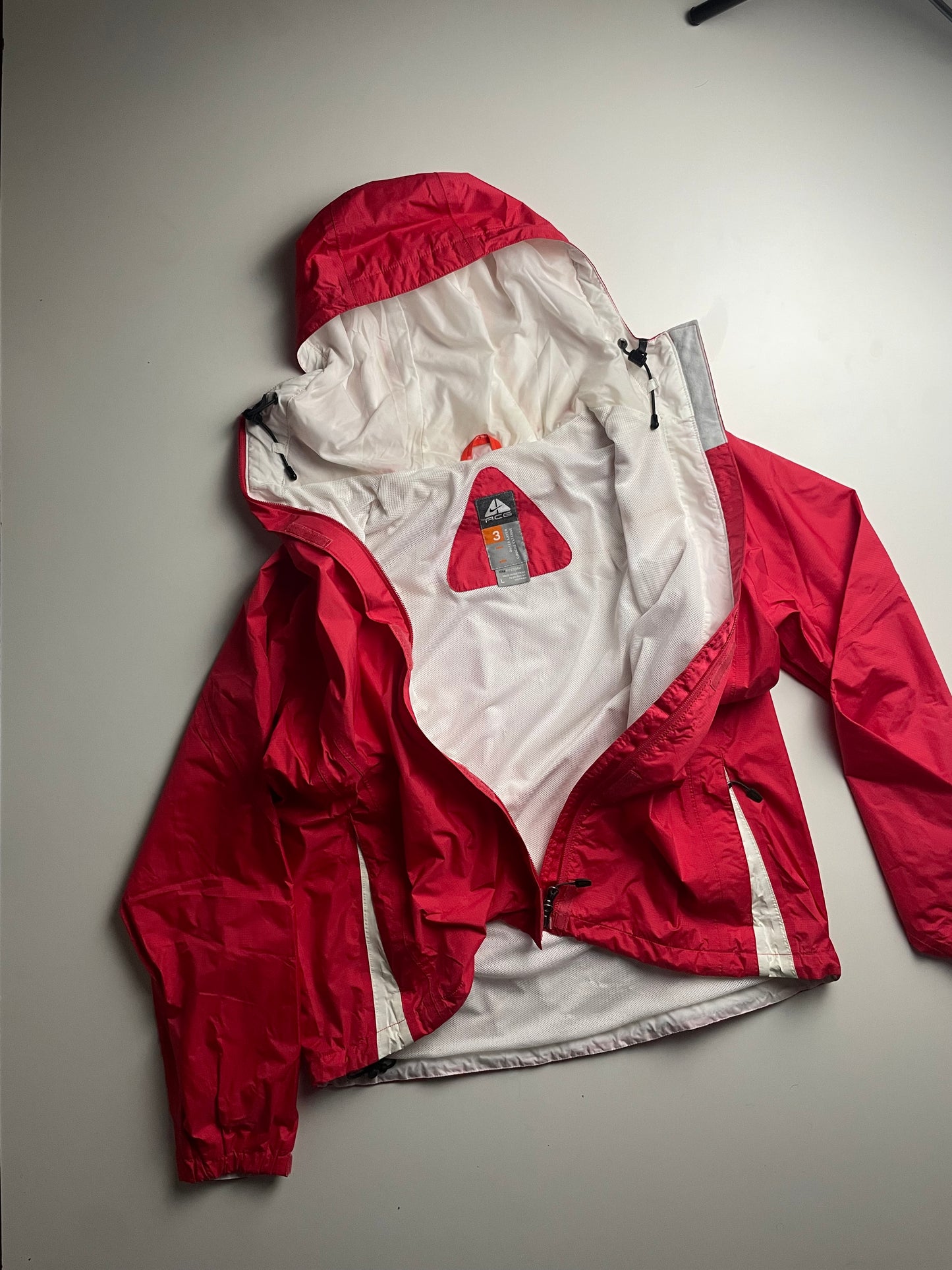 Jaqueta Nike ACG - Impermeável