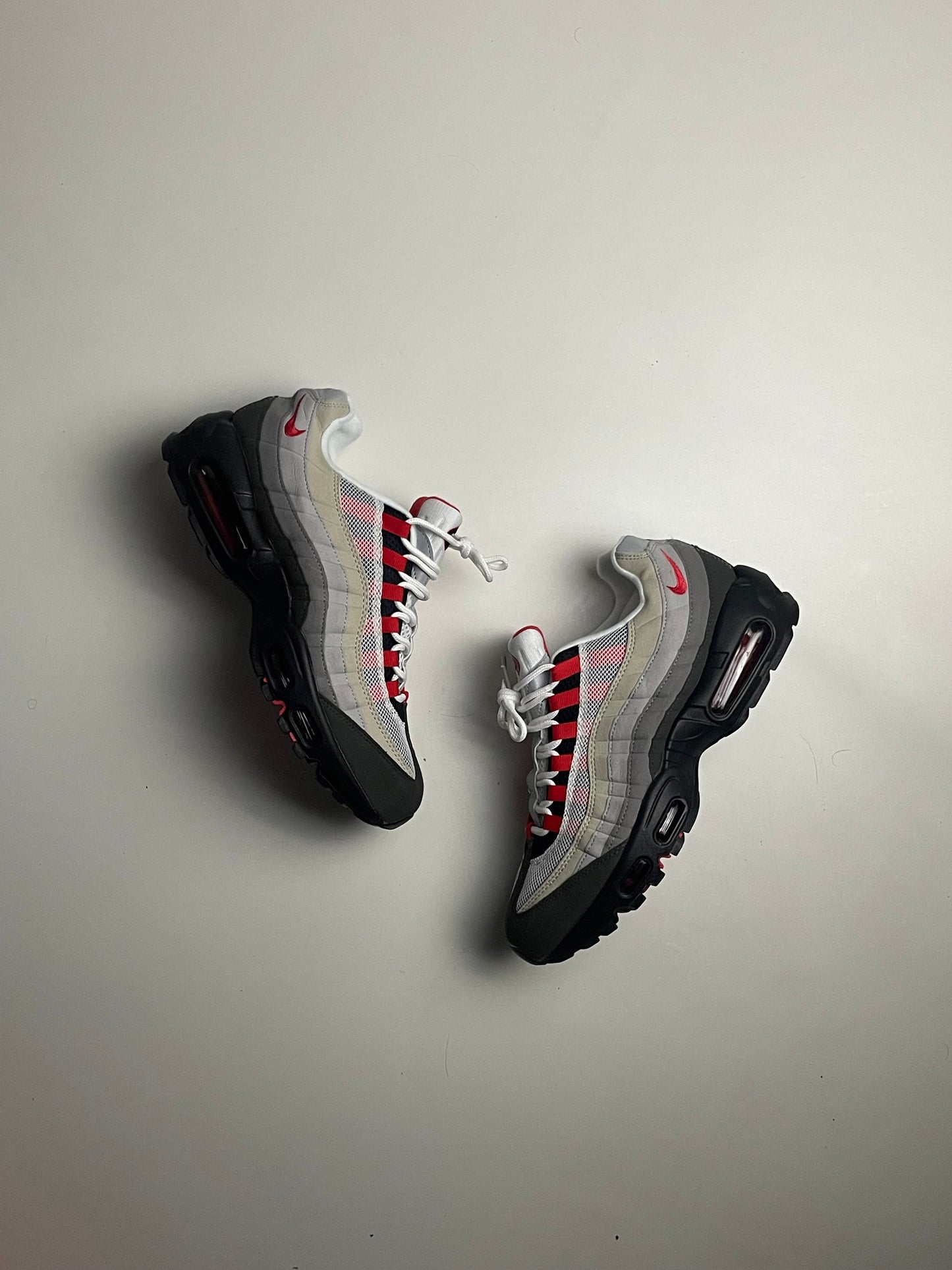 Nike Air Max 95 OG Medium Ash Solar Red