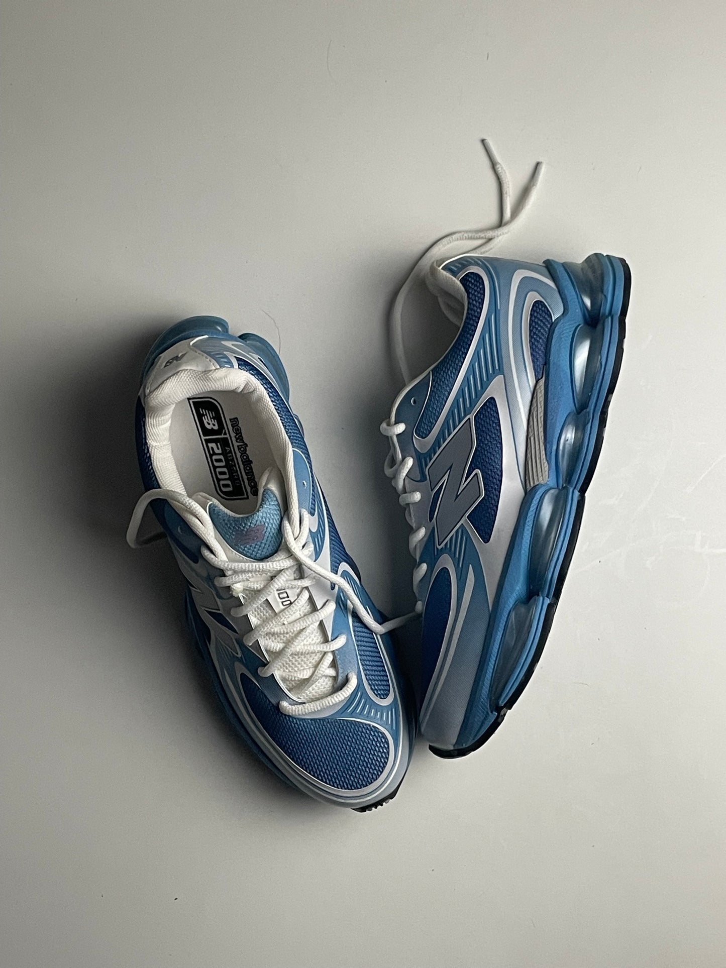 New Balance Abzorb 2000