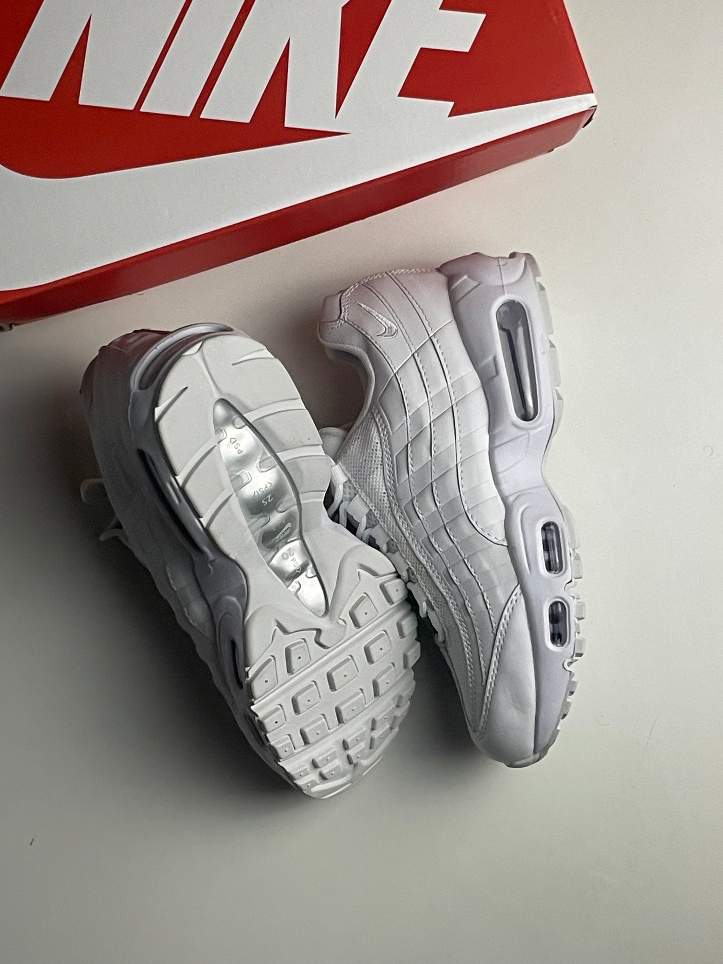 Nike Air Max 95 -Triple White