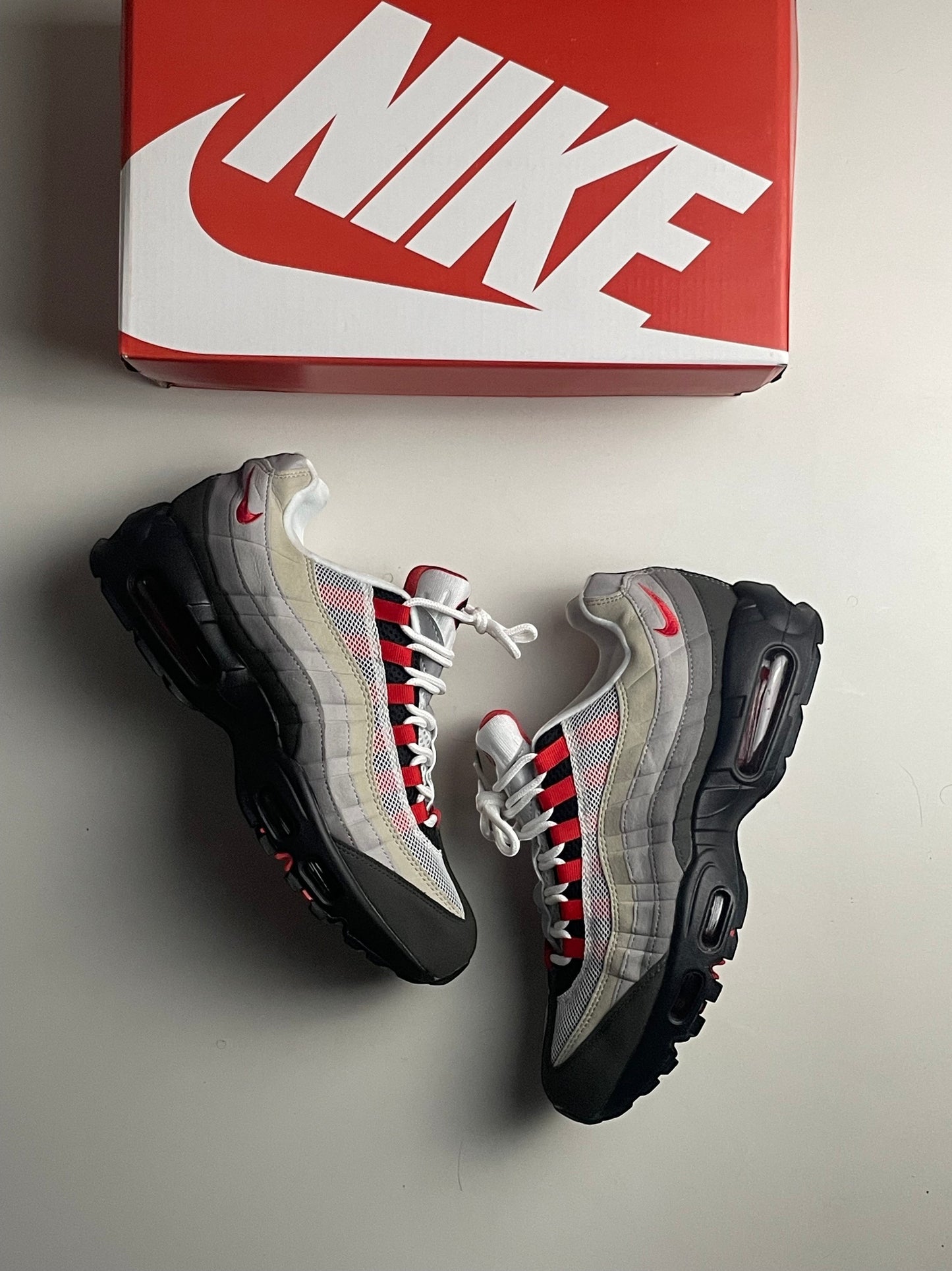 Nike Air Max 95 OG Medium Ash Solar Red