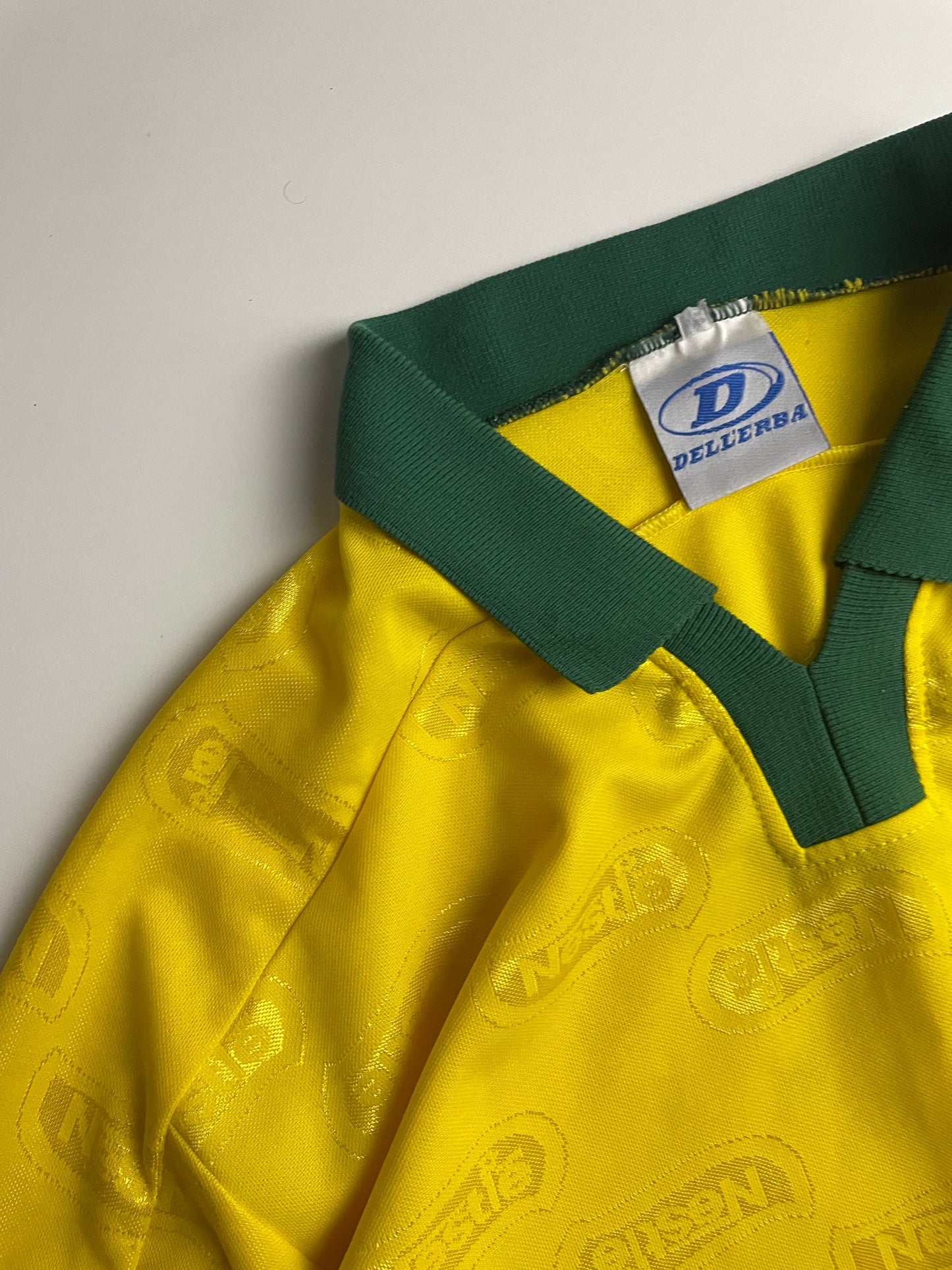 Dellerba x Nestle 90s