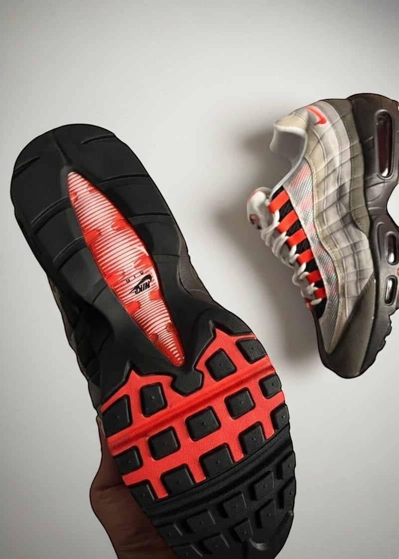 Nike Air Max 95 OG Medium Ash Solar Red