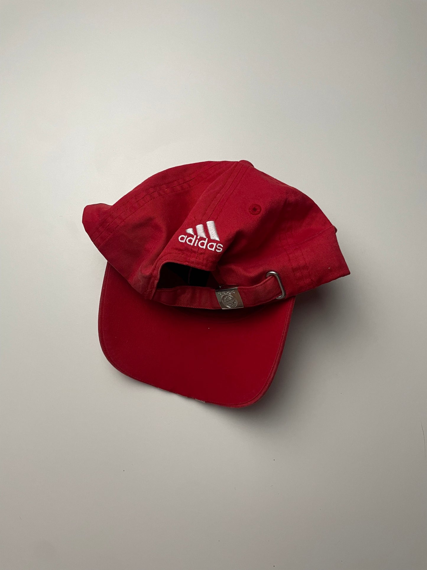 Boné Adidas x Bayern