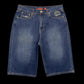 Bermuda jeans azul garimpo do madruga Ed Hardy com bordados nos bolsos frontais e lavagem clássica