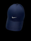 Boné Nike Dry Fit azul marinho com logo bordado, disponível na garimpo do madruga, tamanho adulto em estado novo.