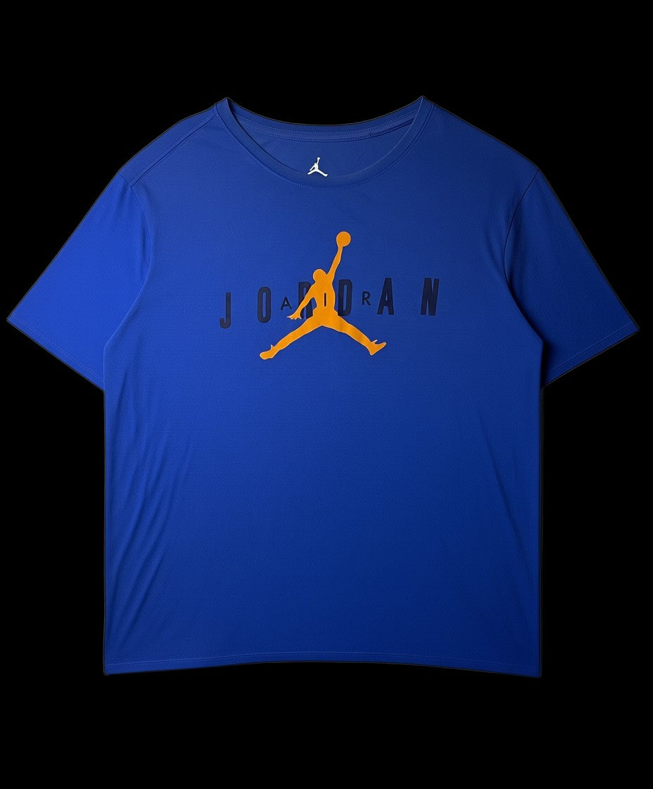 Camisa azul royal da Jordan Nike masculina, tamanho GG, com estampa gráfica laranja do Jumpman e logo Jordan.