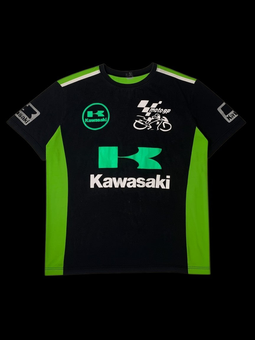 Camisa preta e verde Kawasaki Moto GP tamanho GG, com logo da marca e estampa de moto.