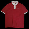 Camisa polo Lacoste vermelha listrada com gola cinza, tamanho GG, disponível no garimpo do madruga.