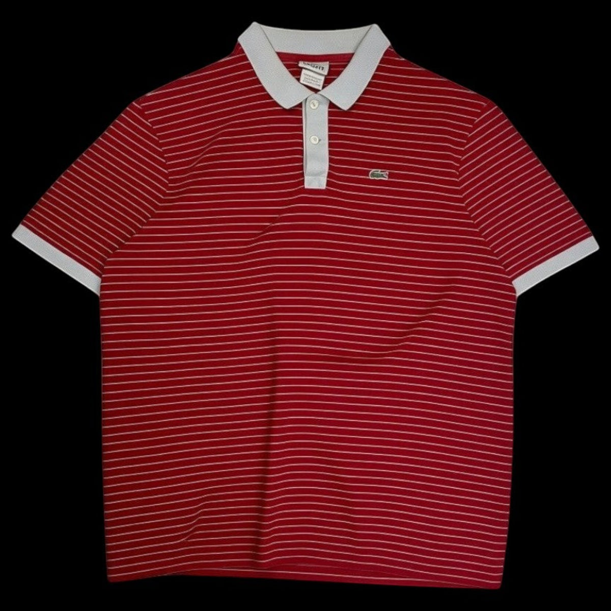 Camisa polo Lacoste vermelha listrada com gola cinza, tamanho GG, disponível no garimpo do madruga.