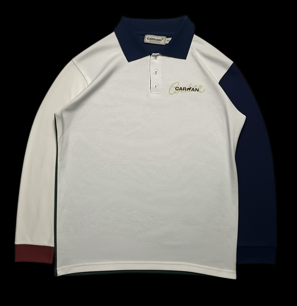 Camisa polo de manga longa da Carnan em color block, branca com mangas azul marinho e detalhes em verde e bordô. Logo da marca bordado.