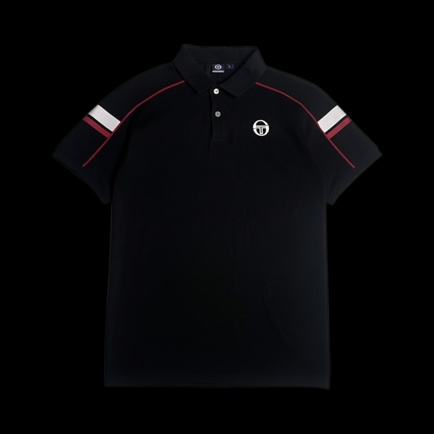 Camisa polo preta Sérgio Tacchini com detalhes em branco e vermelho nas mangas, disponível na garimpo do madruga