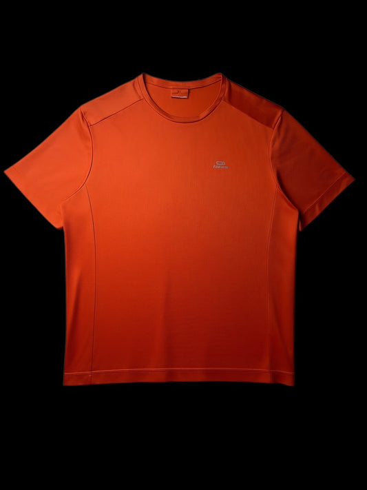 Camisa de treino laranja da Kalenji em tecido leve com logo discreto, tamanho G.