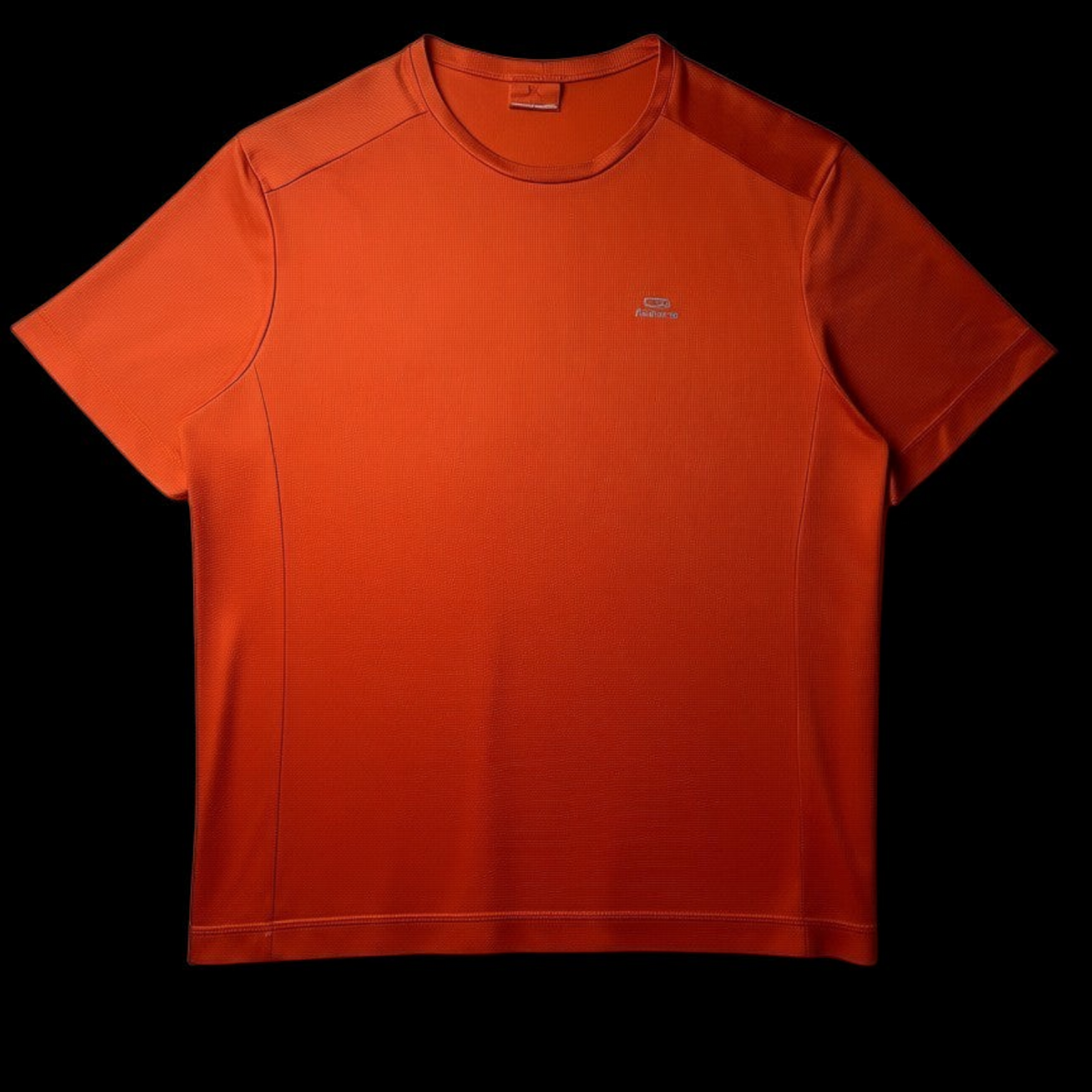 Camisa de treino laranja Kalenji da garimpo do madruga, modelo esportivo de manga curta com tecido respirável.