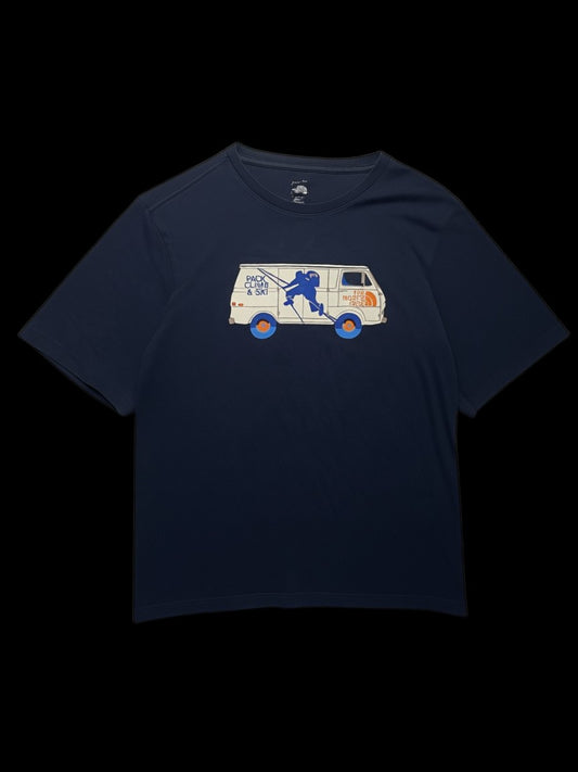 T-shirt azul marinho The North Face com estampa de van e esquiador. Tamanho P.