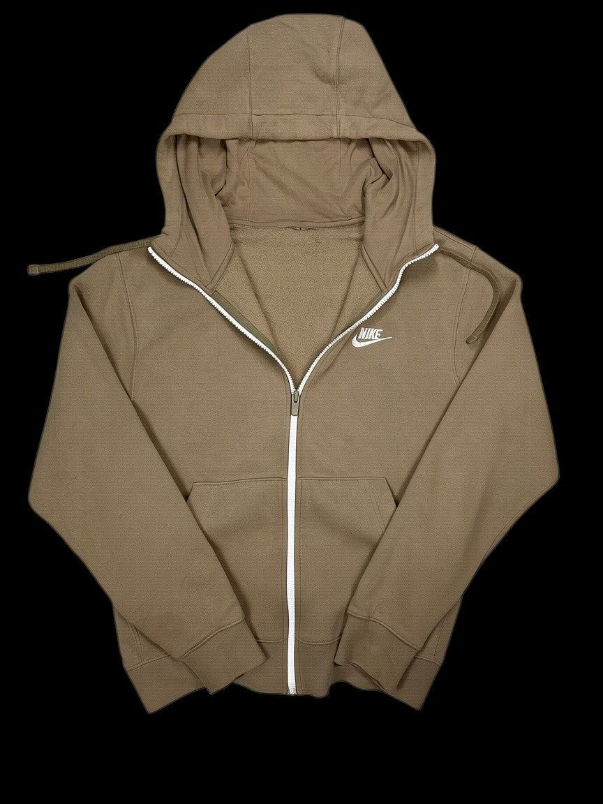 Jaqueta Nike Sportswear bege com capuz, zíper frontal branco e logo bordado, disponível na garimpo do madruga