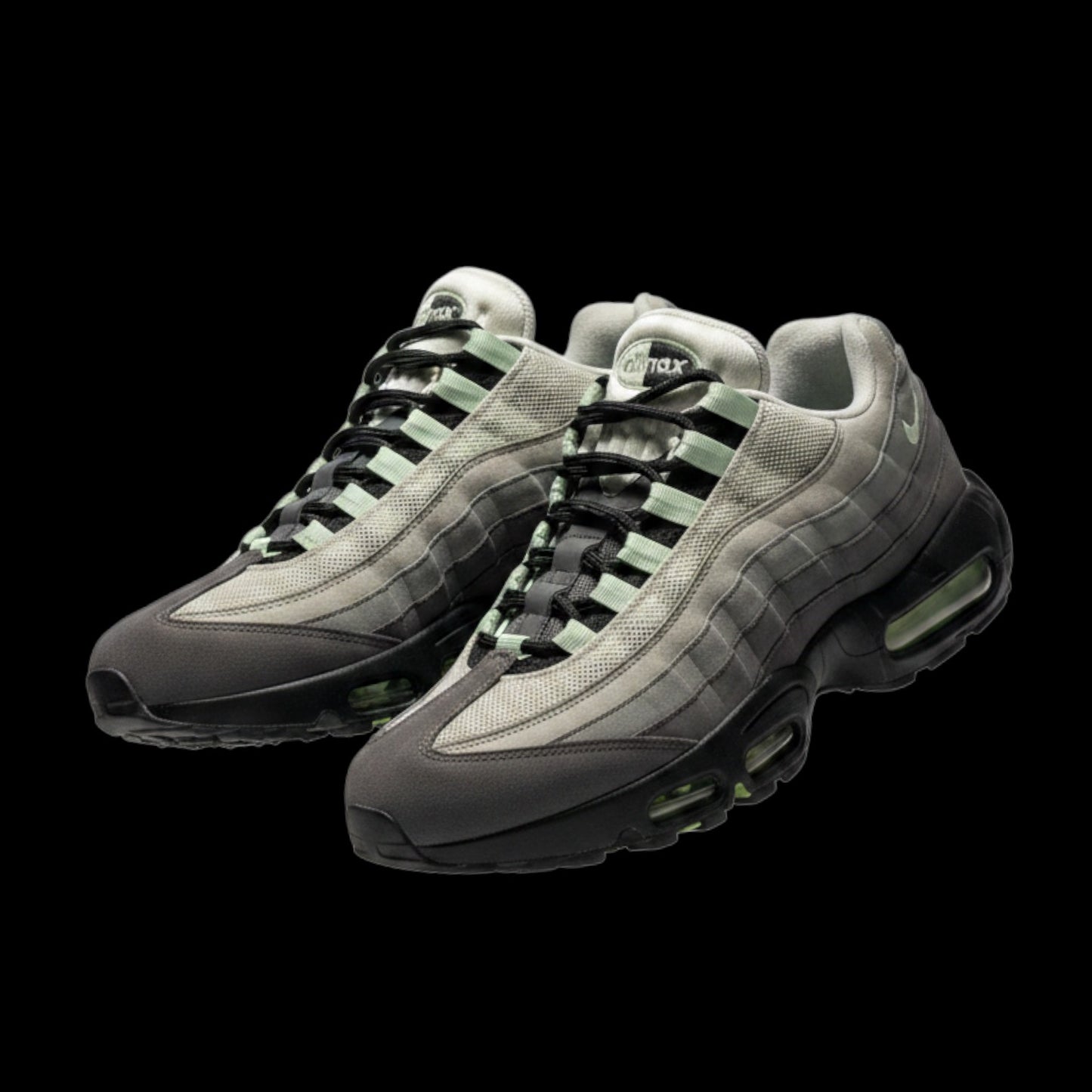 Tênis Nike Air Max 95 Fresh Mint da garimpo do madruga em tons de cinza com detalhes em verde menta e solado preto